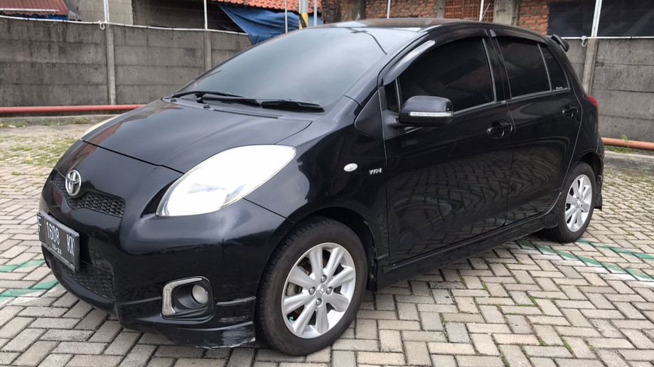 TOYOTA YARIS YARIS 1.5 E MT (NEW) MT 2013